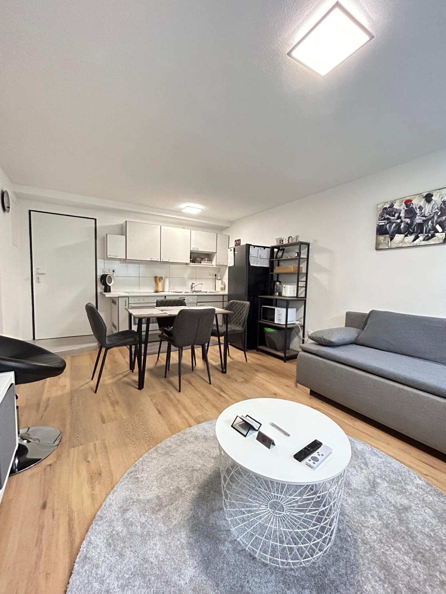 Souterrainwohnung - Remseck Am Neckar Ngoại thất bức ảnh